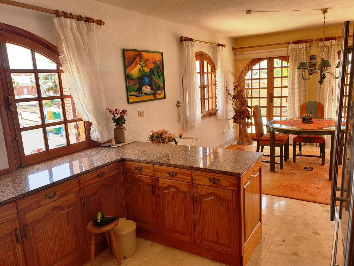 Villa Sunny House With Private Pool And Sea View Costa Adeje  Exterior foto